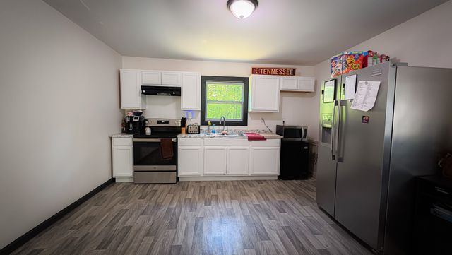 506 Dollar Dr, Altamont, TN 37301