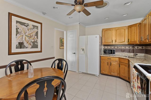 10 Thomas Paine Drive A, Monroe, NJ 08831