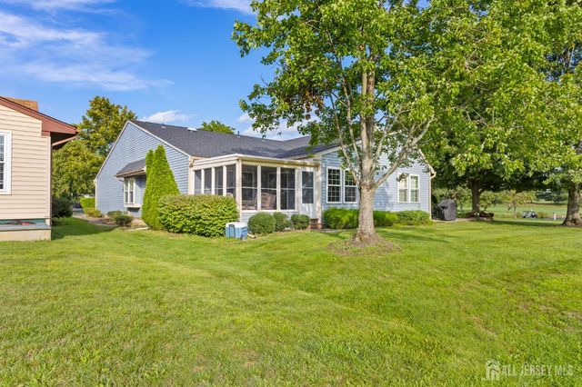 10 Thomas Paine Drive A, Monroe, NJ 08831