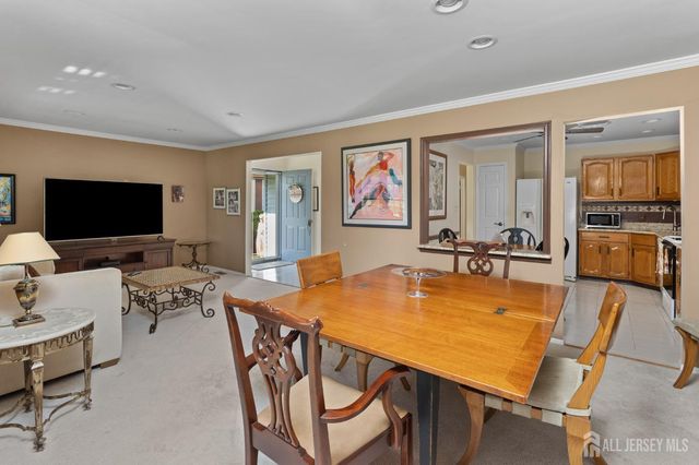 10 Thomas Paine Drive A, Monroe, NJ 08831