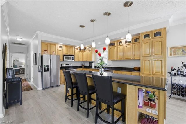 819 Hickory Point Drive, Lexington, NC 27292