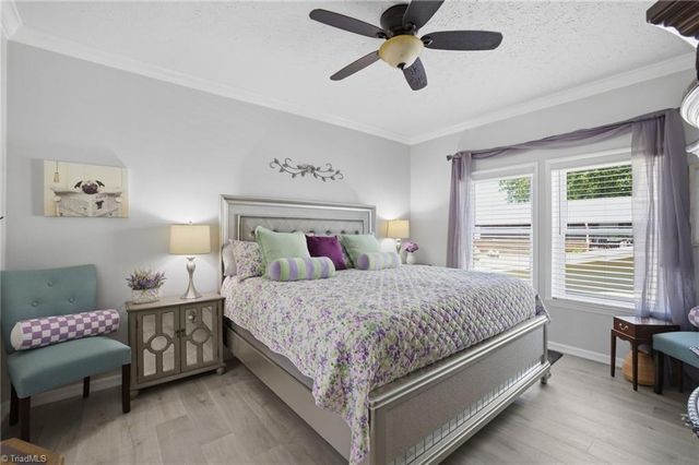 819 Hickory Point Drive, Lexington, NC 27292