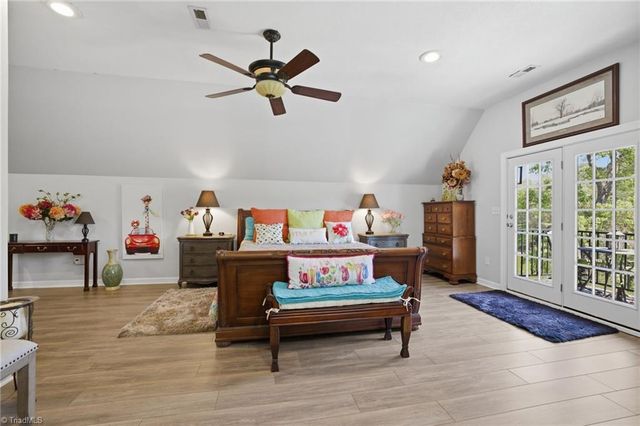 819 Hickory Point Drive, Lexington, NC 27292