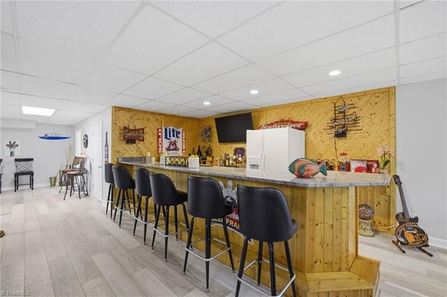 819 Hickory Point Drive, Lexington, NC 27292