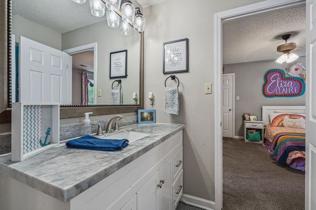 12275 SNYDERWOOD DR, Arlington, TN 38002
