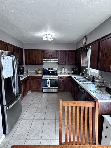 3775 Macarthur Road, Muskegon, MI 49442