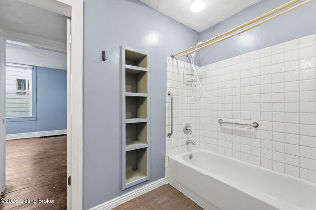 1329 Rufer Ave, Louisville, KY 40204