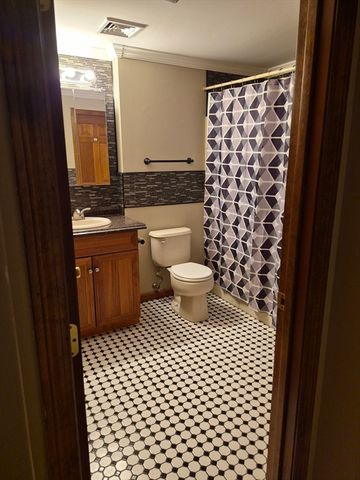 325 First Street Blvd 209, Lowell, MA 01853