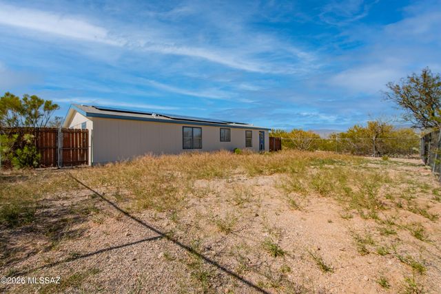 11745 S Kicking Horse Place, Vail, AZ 85641