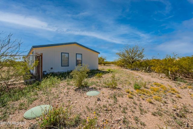 11745 S Kicking Horse Place, Vail, AZ 85641