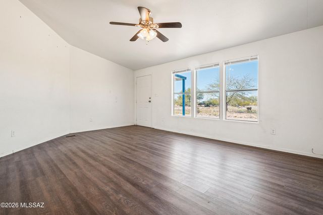 11745 S Kicking Horse Place, Vail, AZ 85641