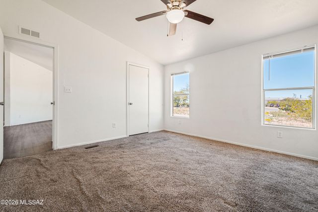 11745 S Kicking Horse Place, Vail, AZ 85641