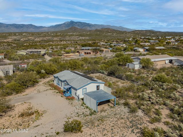 11745 S Kicking Horse Place, Vail, AZ 85641