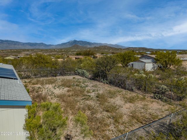 11745 S Kicking Horse Place, Vail, AZ 85641