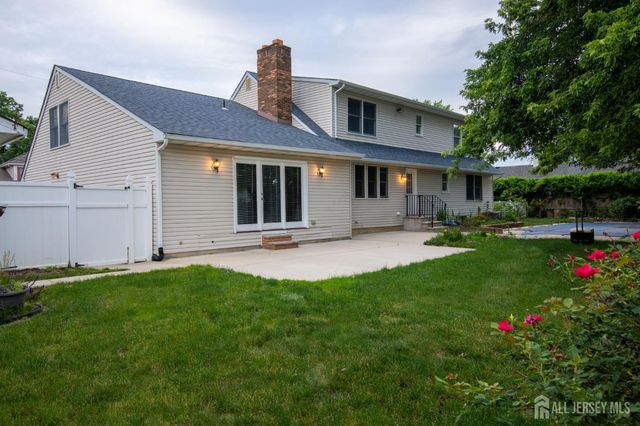 99 Anderson Avenue, Monroe, NJ 08831