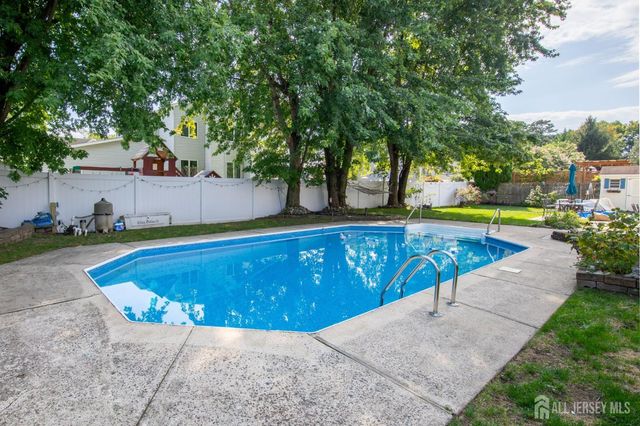 99 Anderson Avenue, Monroe, NJ 08831