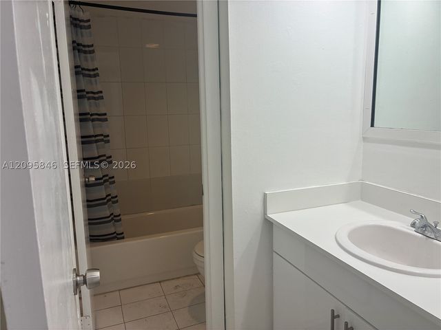 10801 SW 109th Ct D203, Miami, FL 33176
