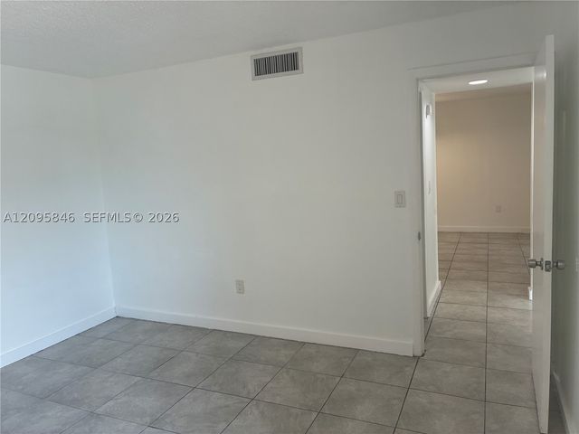 10801 SW 109th Ct D203, Miami, FL 33176