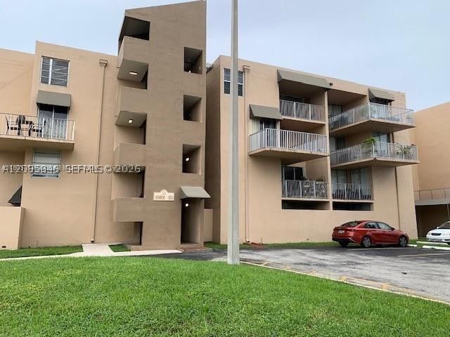 10801 SW 109th Ct D203, Miami, FL 33176