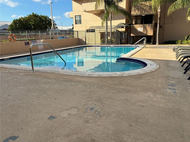 10801 SW 109th Ct D203, Miami, FL 33176