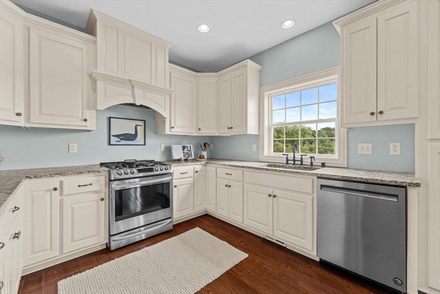 N94W25549 Norwauk ROAD, Colgate, WI 53017