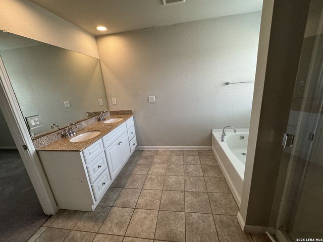 10106 Relic Oaks, San Antonio, TX 78240