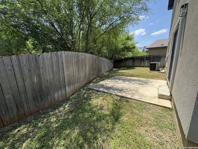 10106 Relic Oaks, San Antonio, TX 78240