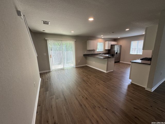 10106 Relic Oaks, San Antonio, TX 78240