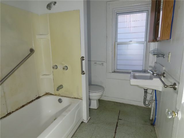 1807 Lodi Street, Syracuse, NY 13208