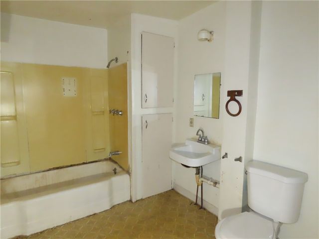 1807 Lodi Street, Syracuse, NY 13208