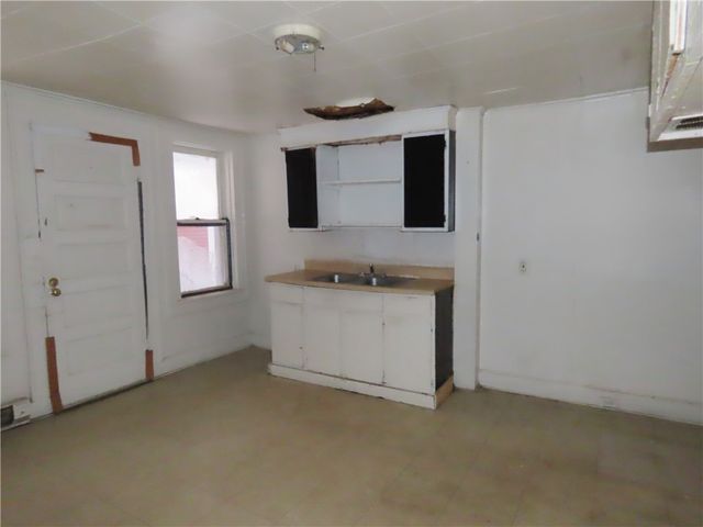 1807 Lodi Street, Syracuse, NY 13208