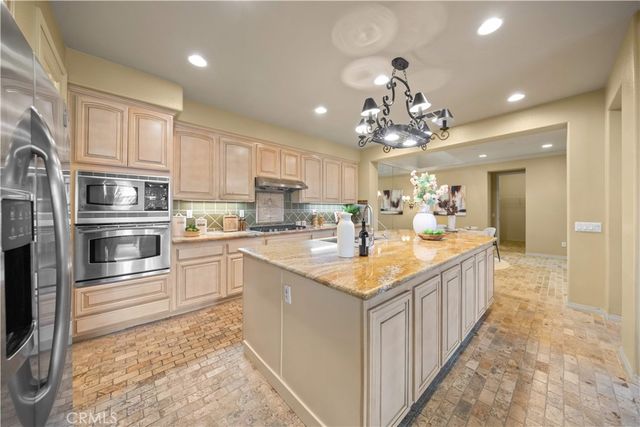829 Kingsford, Monterey Park, CA 91754