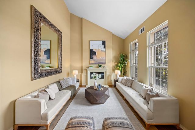 829 Kingsford, Monterey Park, CA 91754
