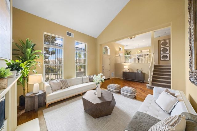 829 Kingsford, Monterey Park, CA 91754