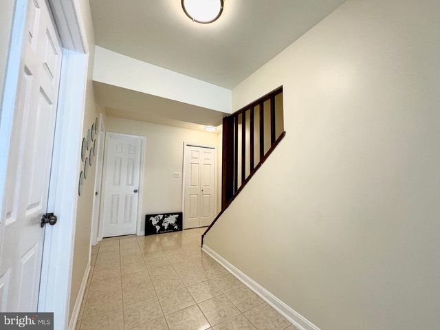 6728 CHURCHILL RD, Mclean, VA 22101