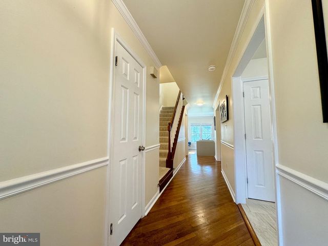 6728 CHURCHILL RD, Mclean, VA 22101