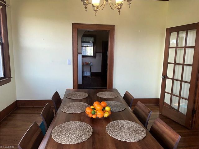 549 E Pine Street, Mount Airy, NC 27030