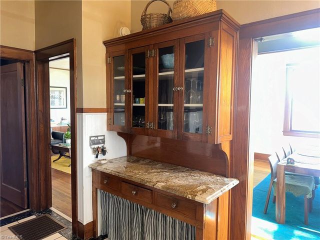 549 E Pine Street, Mount Airy, NC 27030