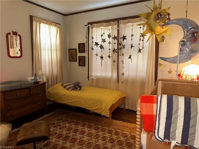 549 E Pine Street, Mount Airy, NC 27030