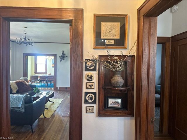 549 E Pine Street, Mount Airy, NC 27030