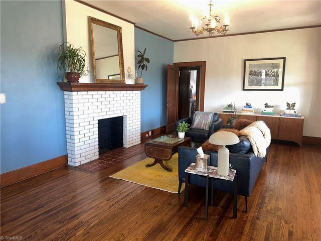 549 E Pine Street, Mount Airy, NC 27030