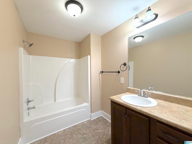 9388 HOFFMAN PLACE, Warrior, AL 35180