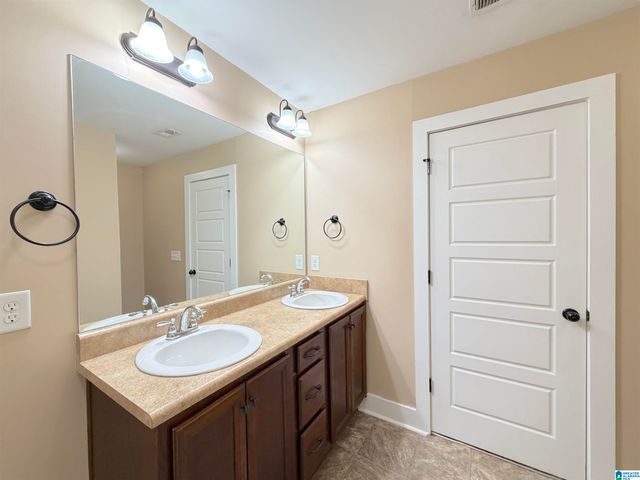 9388 HOFFMAN PLACE, Warrior, AL 35180