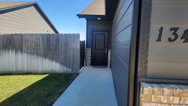 13406 W Haskell Ct, Wichita, KS 67235