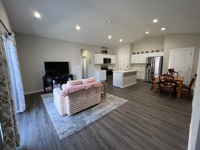 13406 W Haskell Ct, Wichita, KS 67235