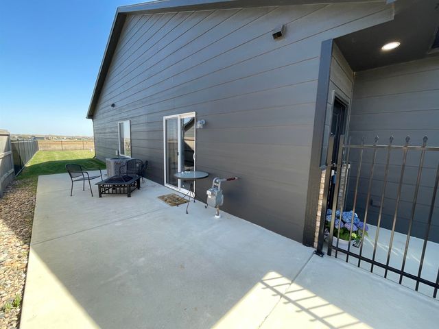 13406 W Haskell Ct, Wichita, KS 67235