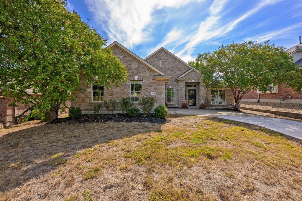 224 Maplewood DR S, Kyle, TX 78640