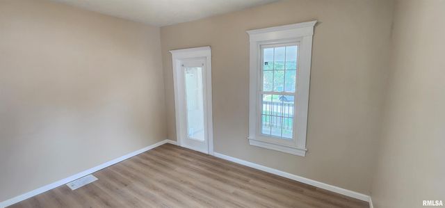 531 Wood Avenue, Springfield, IL 62702