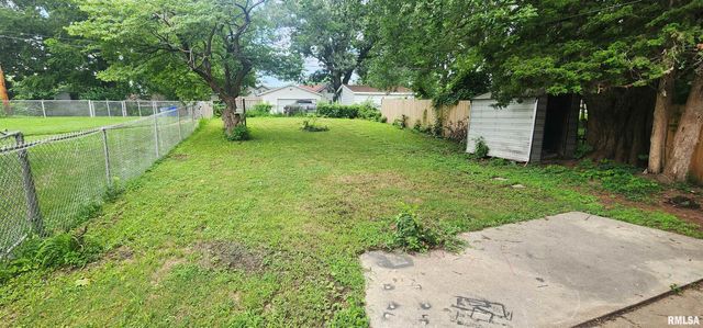 531 Wood Avenue, Springfield, IL 62702