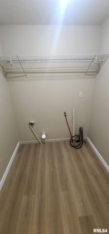 531 Wood Avenue, Springfield, IL 62702